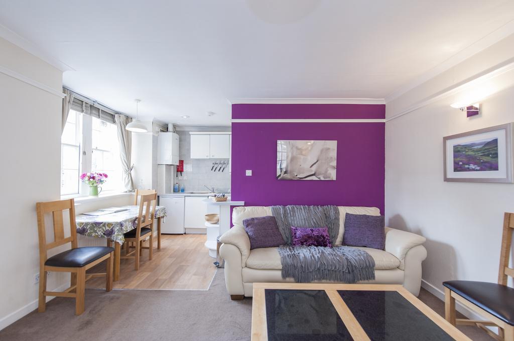 Writers View, Royal Mile Apartment เอดินบะระ ภายนอก รูปภาพ