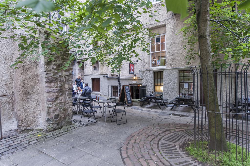 Writers View, Royal Mile Apartment เอดินบะระ ภายนอก รูปภาพ